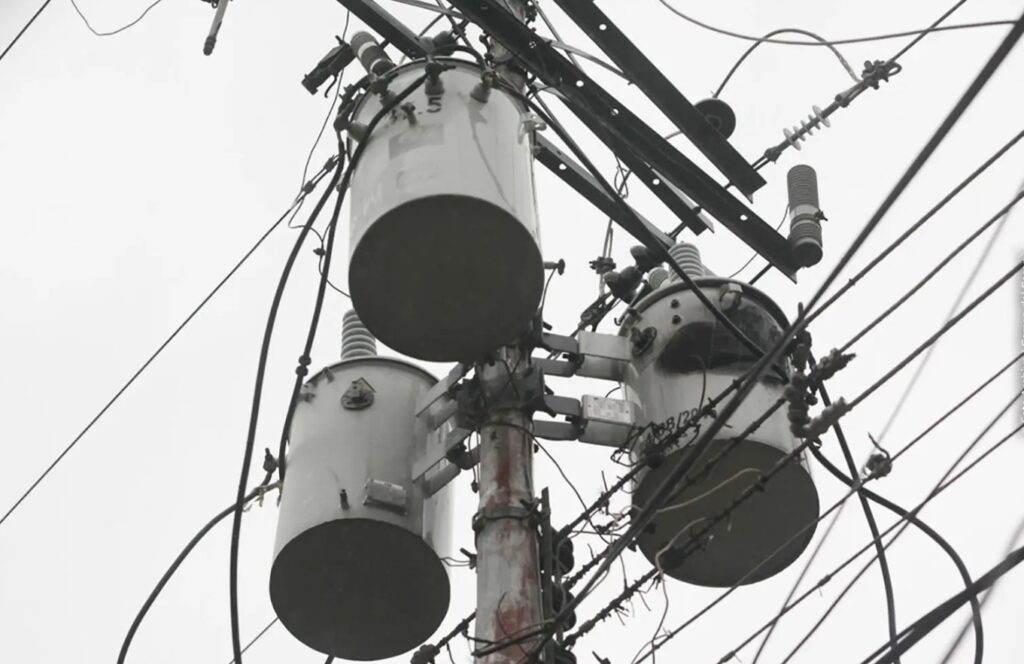 Cortes eléctricos no dan tregua en ocho estados de Venezuela