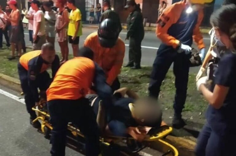 Un muerto y dos heridos dejaron dos accidentes viales registrados este domingo