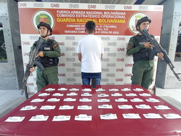 Detenido sujeto con droga oculta de manera intraorgánica