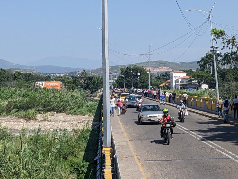 Persiste el dinamismo sobre el puente Simón Bolívar