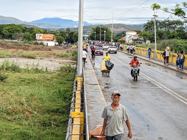Persisten las lluvias en frontera