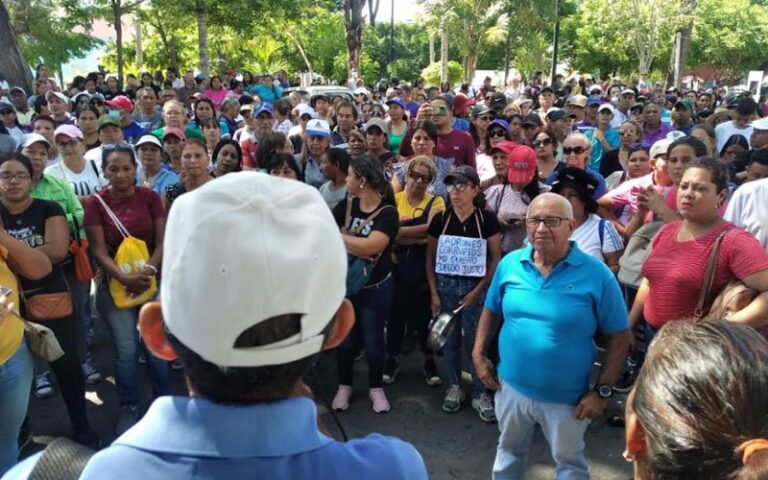Docentes de Cumaná rechazaron ajustes a los bonos y activaron comités de conflicto