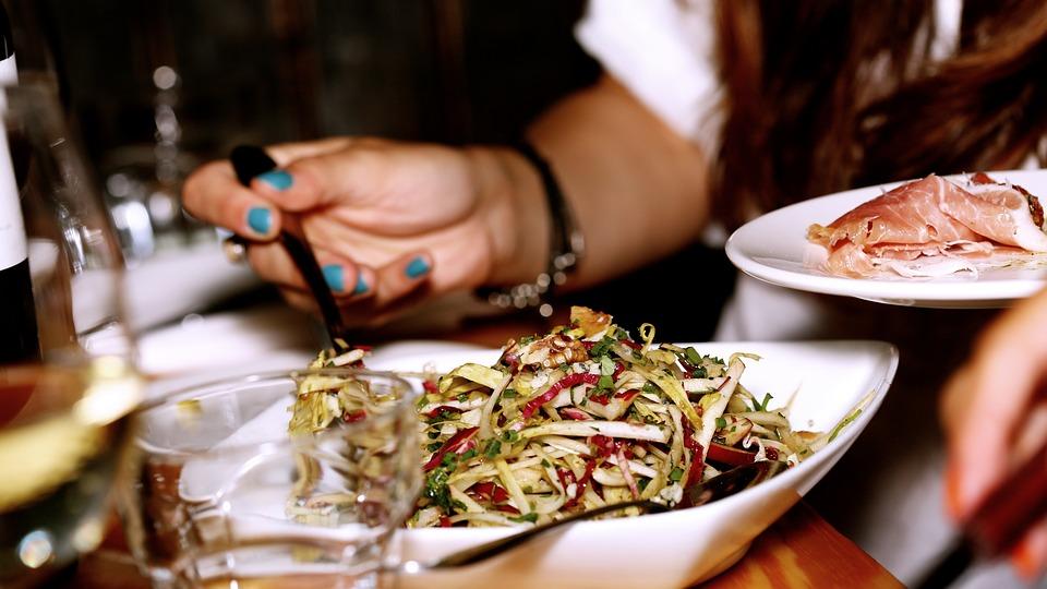 Consecomercio explicó las causas del cierre de restaurantes en Caracas