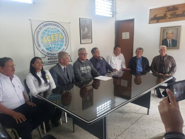 En su 74 aniversario Aceta llama al retorno de la institucionalidad