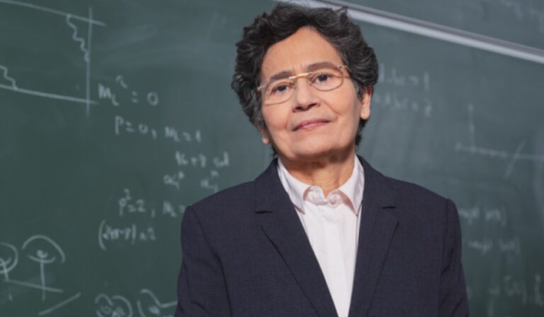 Física venezolana Anamaría Font es premiada por su destacada labor científica