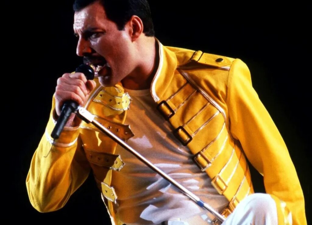 Manuscritos de Freddy Mercury podrían subastarse hasta por 1.5 millones de dólares