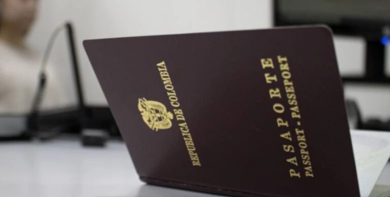 Se dispara demanda de pasaportes colombianos en la frontera con Venezuela