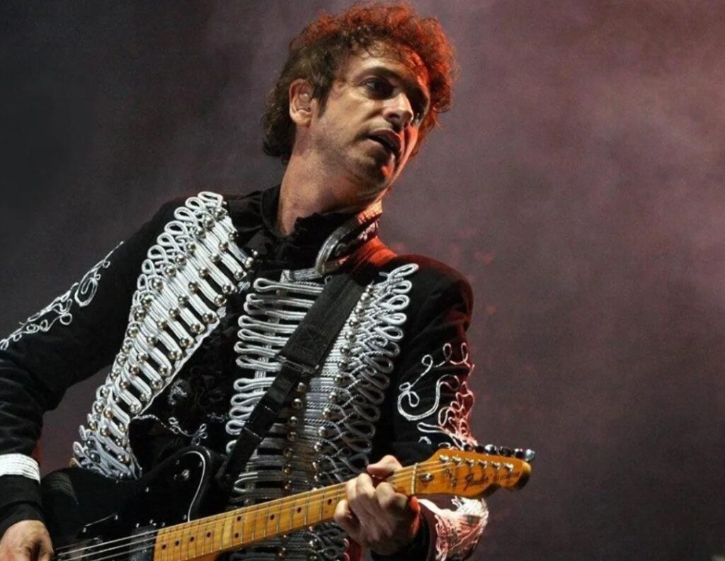 "Me verás volar", la bioserie de Netflix sobre Gustavo Cerati