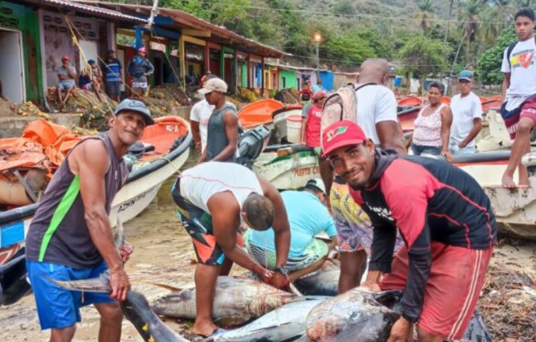 A una semana de su desaparición intensifican busqueda de pescadores en Choroní