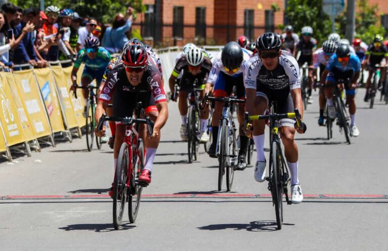 Victoria 13 del GW Shimano Sidermec en la última etapa de la Vuelta a Cundinamarca