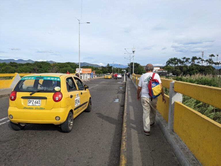 Así luce el puente Simón Bolívar este jueves 15Jun