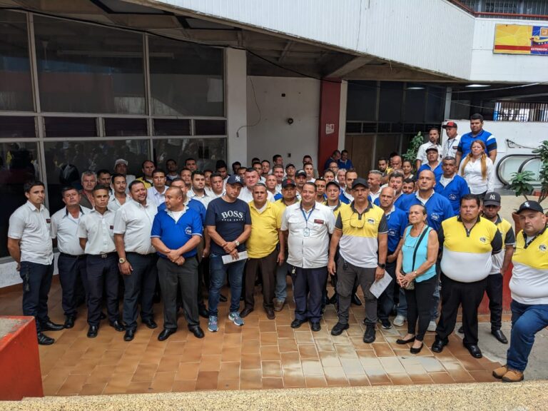 “Con el regreso de los interurbanos cercenan nuestro derecho al trabajo”: Transportistas suburbanos