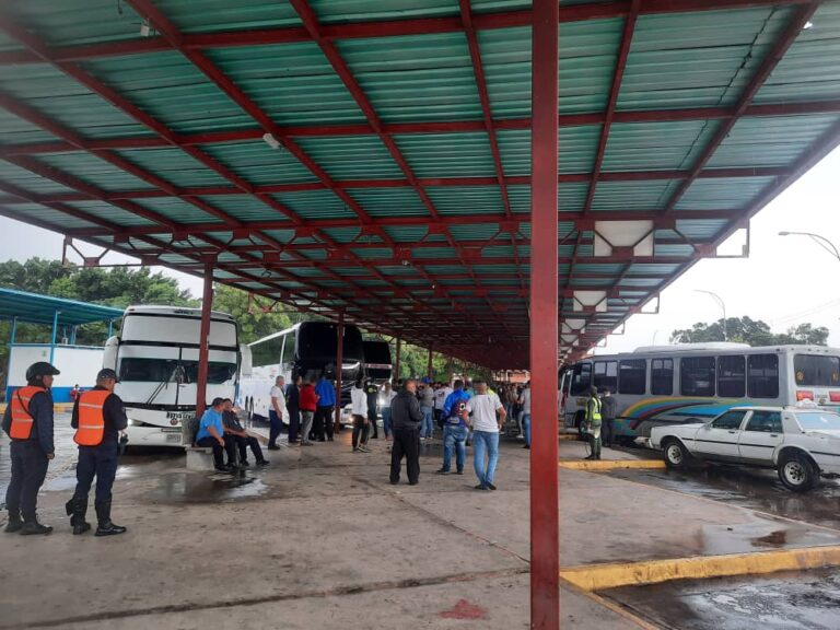 Interurbanos ingresaron a los andenes del terminal de San Antonio del Táchira