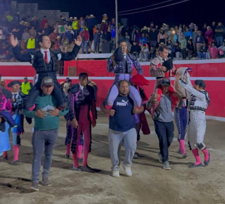 Buena cosecha de orejas para Manolo Muñoz en Perú