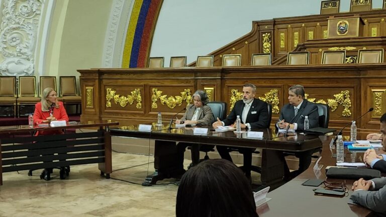 AN recibe postulaciones de sociedad civil para integrar comisión que elegirá al CNE