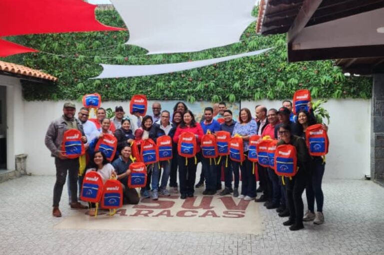 ¿Con qué fin presentó el Psuv nuevo morral con temática de Chávez?