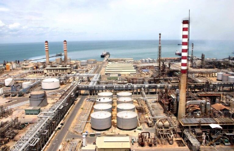 La falla que tiene paralizadas las operaciones en la Refinería de Cardón