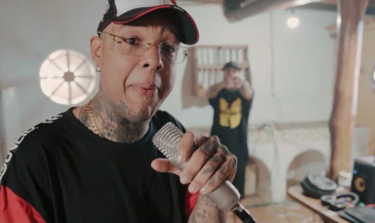 Akapellah, el rapero venezolano que liquida a Residente y revoluciona las redes