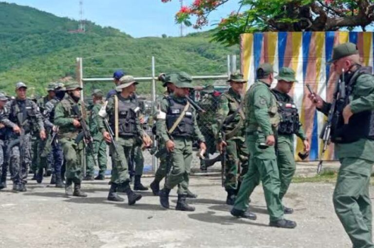 Soldado descargó rafaga de 21 disparos sobre un superior que le llamó la atención