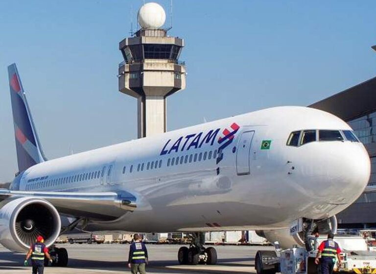 Un vuelo diario conectará a Caracas y Lima a partir del 1 de agosto