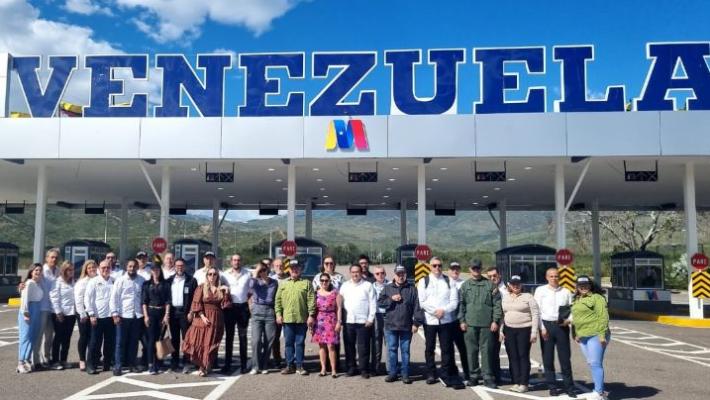 Colombia y Venezuela crean comité para buscar desaparecidos en frontera
