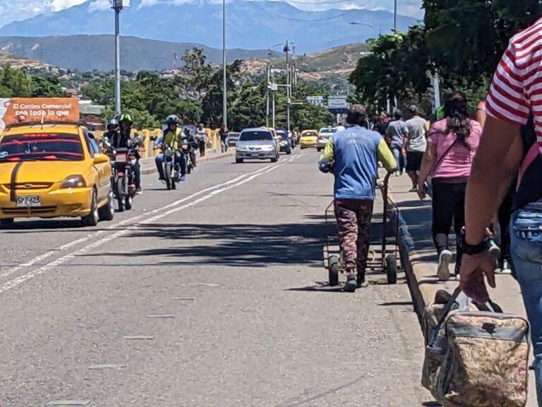 Jueves de gran movimiento en el tramo binacional