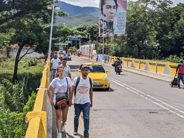 Así transcurre el dinamismo este miércoles por el puente Simón Bolívar