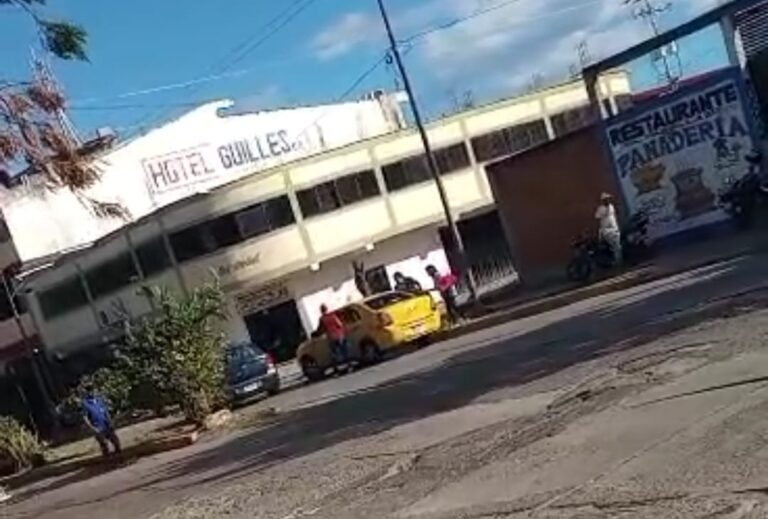 Piden a los taxistas colombianos cumplir con el acuerdo binacional