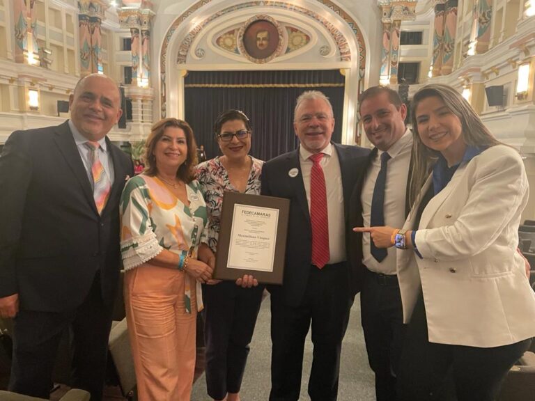 Maximiliano Vásquez recibe Orden Ennio Manella por sus aportes al desarrollo del Táchira