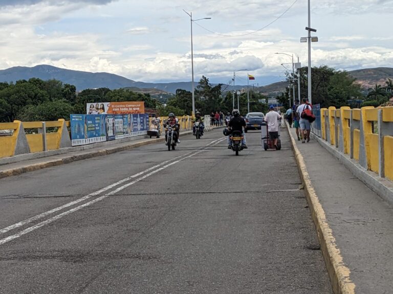 Domingo despejado por el tramo binacional