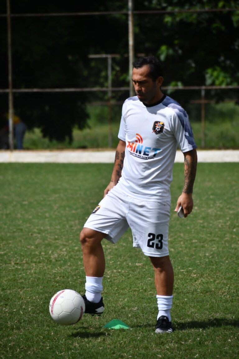 Anderson “Burrito” Arias todavía no piensa en colgar las botas