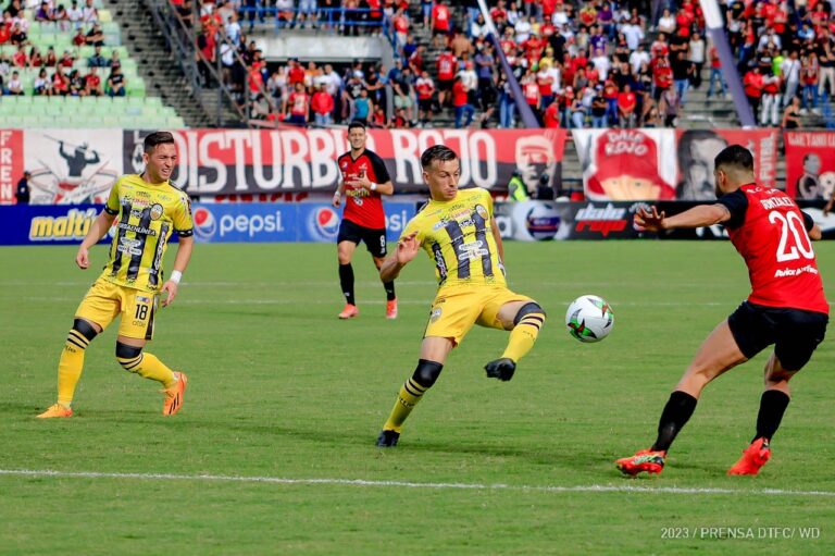 Puerto Cabello, otra vez líder solitario; Caracas truncó racha triunfal a Táchira