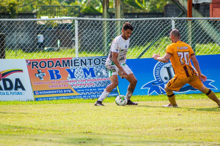 Atlético El Vigía y Ureña SC mandan en en Occidente; cuádruple empate en Oriente