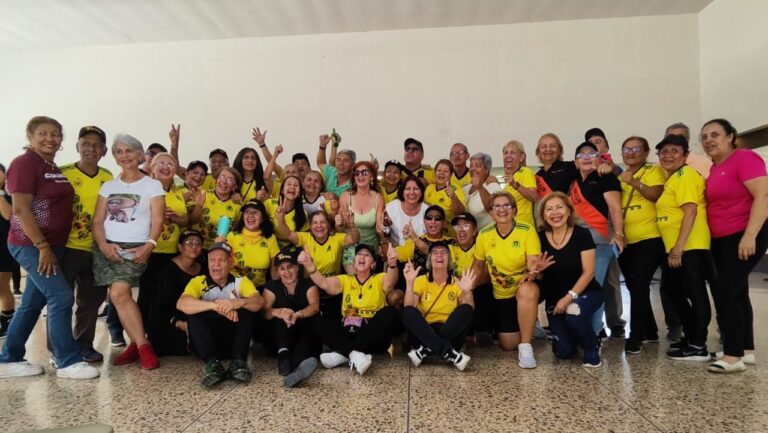 Delegación de jubilados andinos participa en los VIII Juegos Nacionales