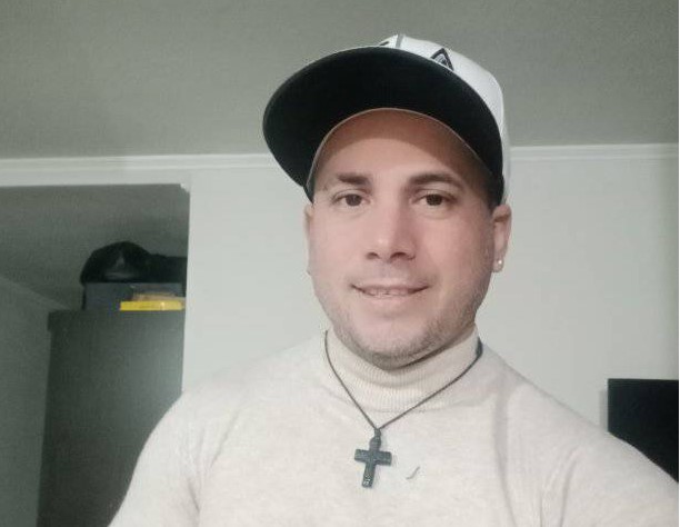 Quedó atrapado en la línea de fuego: Taxista venezolano muere en balacera en Chile