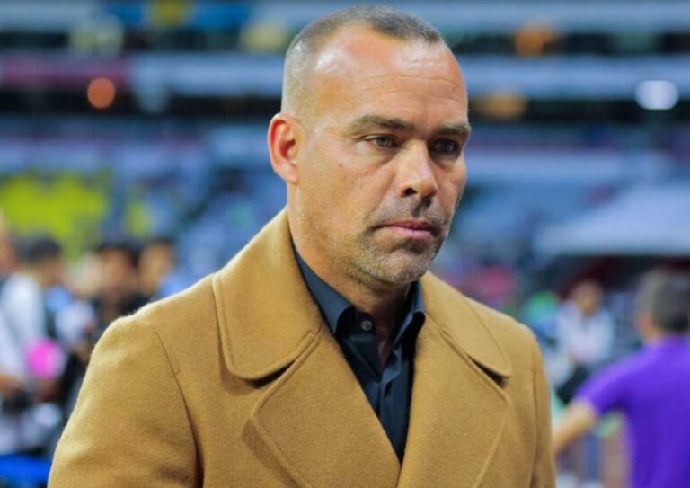 Dudamel fuera del club Necaxa