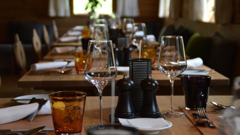 Alrededor de 80 restaurantes cerraron en Venezuela durante primer semestre de 2023