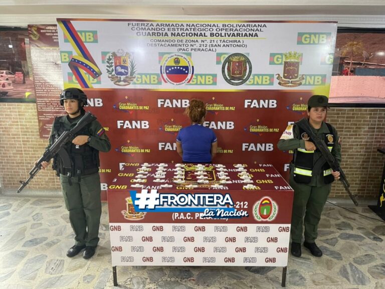 Mujer pretendía cruzar Peracal con cocaína oculta en su estómago