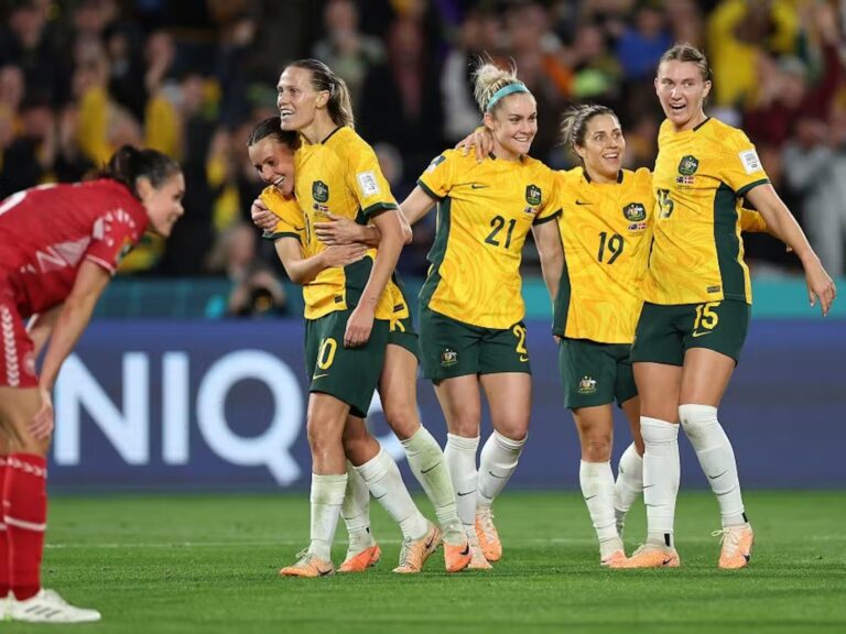 Inglaterra y Australia clasificaron a los cuartos de final