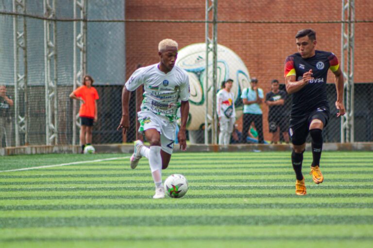 El líder Ureña SC cedió dos puntos en su bunker “Umberto Laurano”