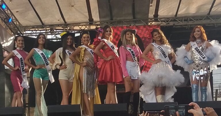 Táriba elige su Reina