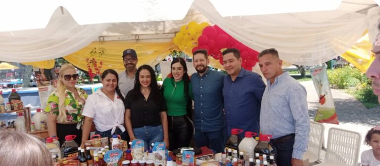 Productores Santanenses expusieron sus emprendimientos en la plaza Miranda