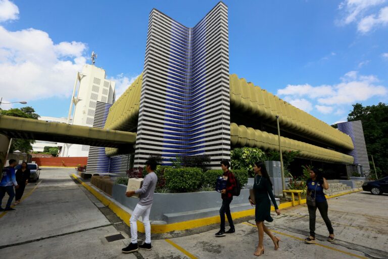 100 años del maestro del color