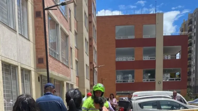 Identificaron a mujer que cayó de un séptimo piso en medio del sismo de Bogotá: Era de nacionalidad venezolana