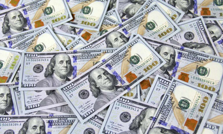 Dólar paralelo rompe la barrera de los Bs. 32 y se ubica en Bs. 32,32