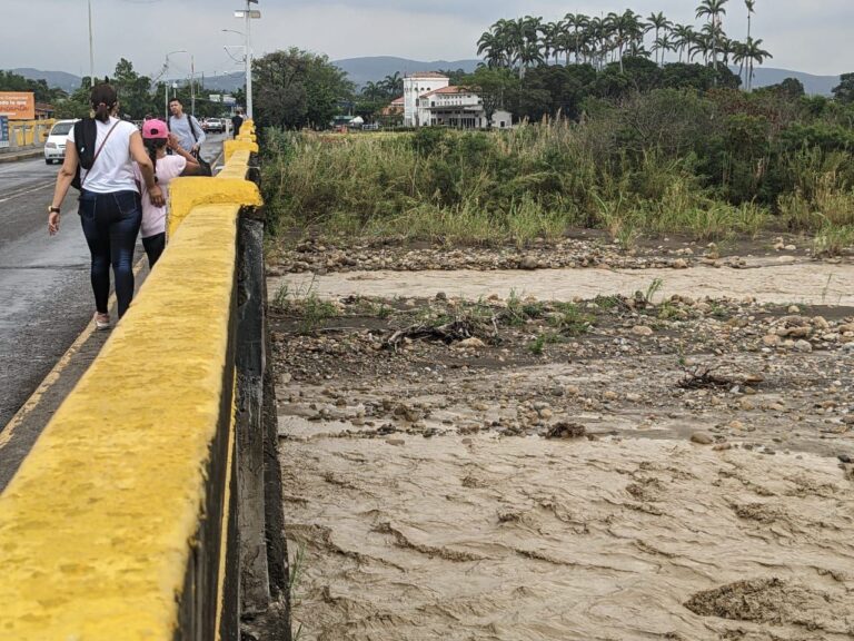 Leve crecida del río Táchira por precipitaciones en frontera
