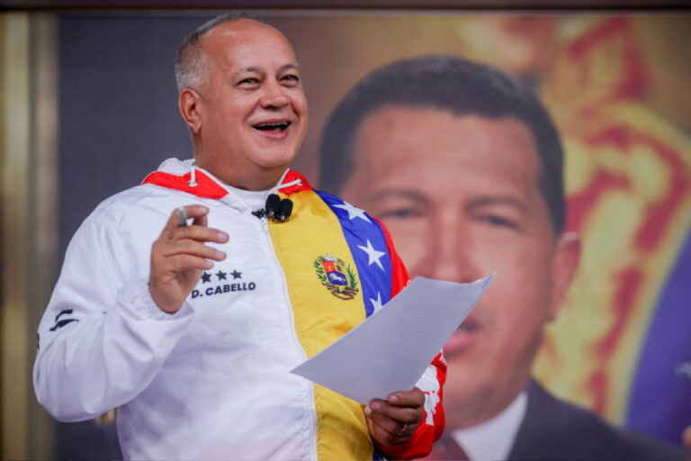 Cabello: Si la oposición se niega a recibir apoyo del CNE las primarias no van