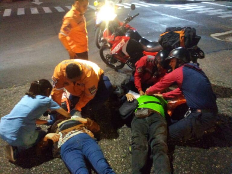 Dos lesionados tras accidente vial en Barrio Obrero