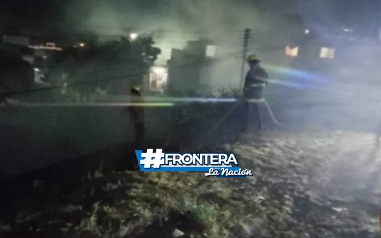 Controlan incendio de vegetación en el barrio 5 de julio en San Antonio del Táchira