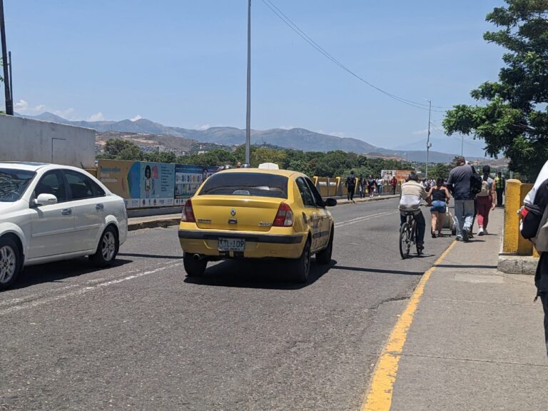 Así luce el puente Simón Bolívar este jueves 21Sep